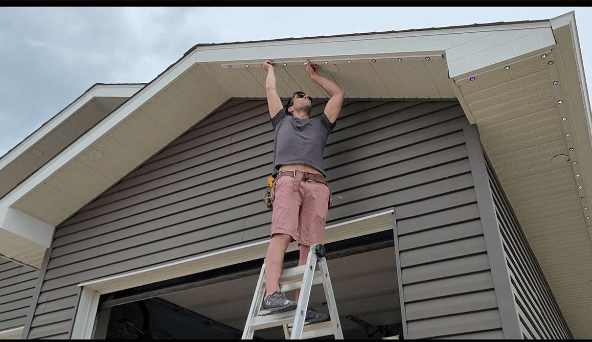 permanent-outdoor-led-tracks-install